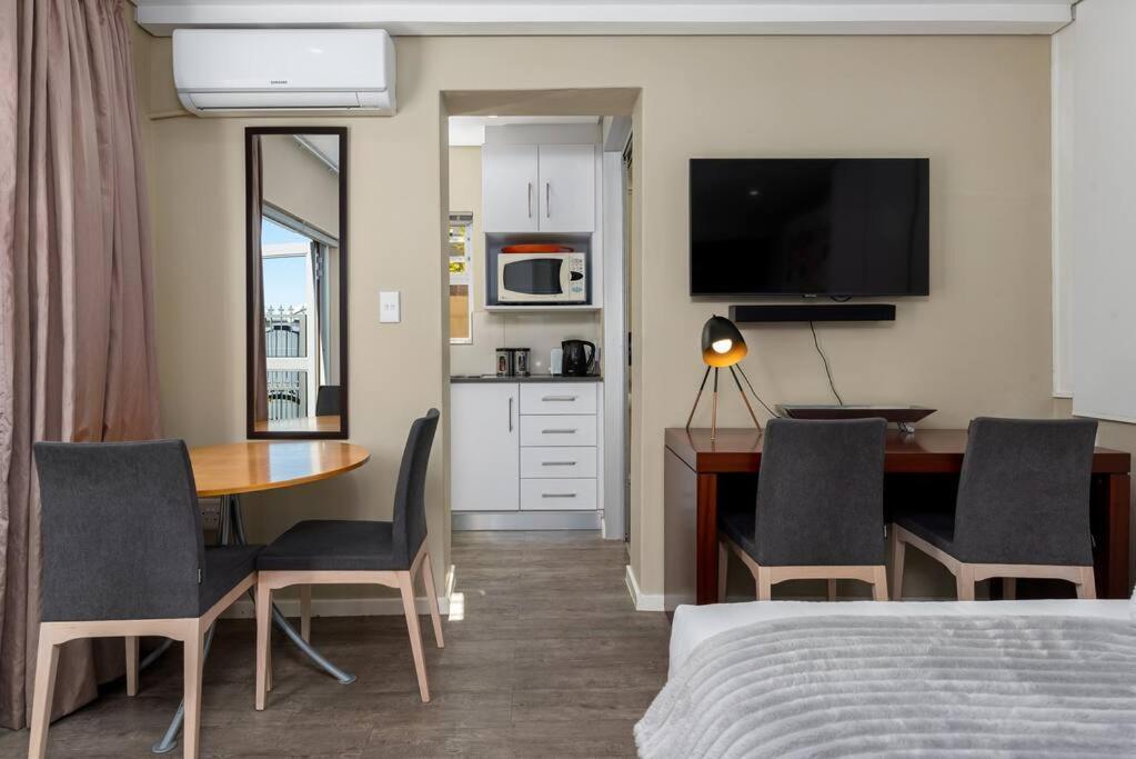 Mount Carmel - Secure, Cozy And Great Location Daire Cape Town Dış mekan fotoğraf