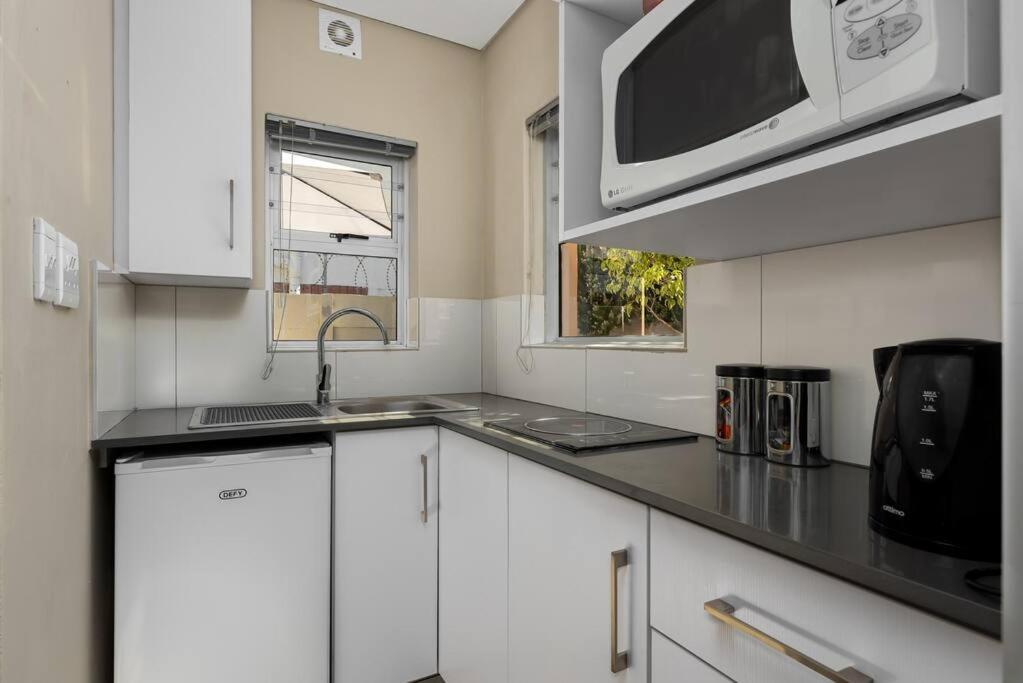 Mount Carmel - Secure, Cozy And Great Location Daire Cape Town Dış mekan fotoğraf