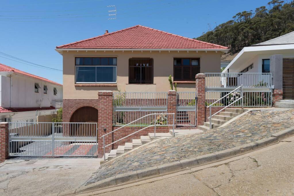 Mount Carmel - Secure, Cozy And Great Location Daire Cape Town Dış mekan fotoğraf